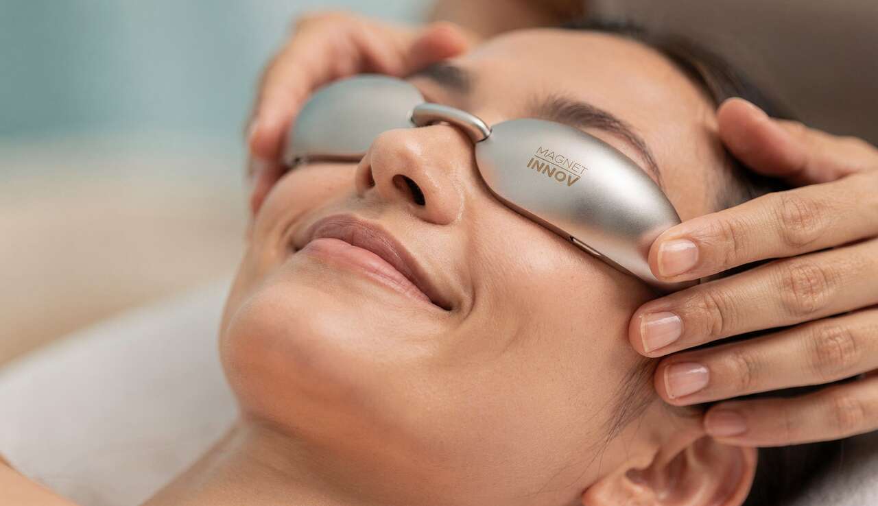 Les bienfaits insoup&ccedil;onn&eacute;s d&rsquo;un massage oculaire